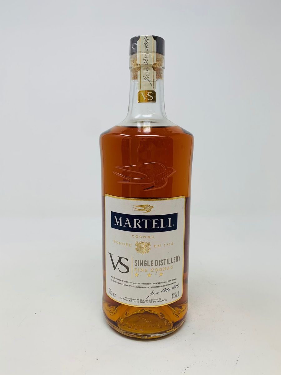 MARTELL V.S SINGLE DISTILLERY FINE COGNAC