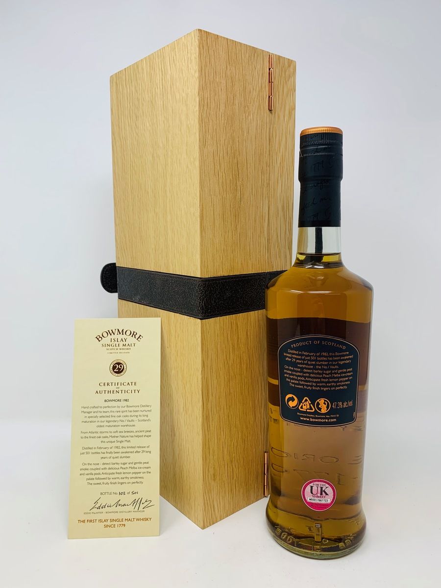 BOWMORE 1982 29 YEAR OLD